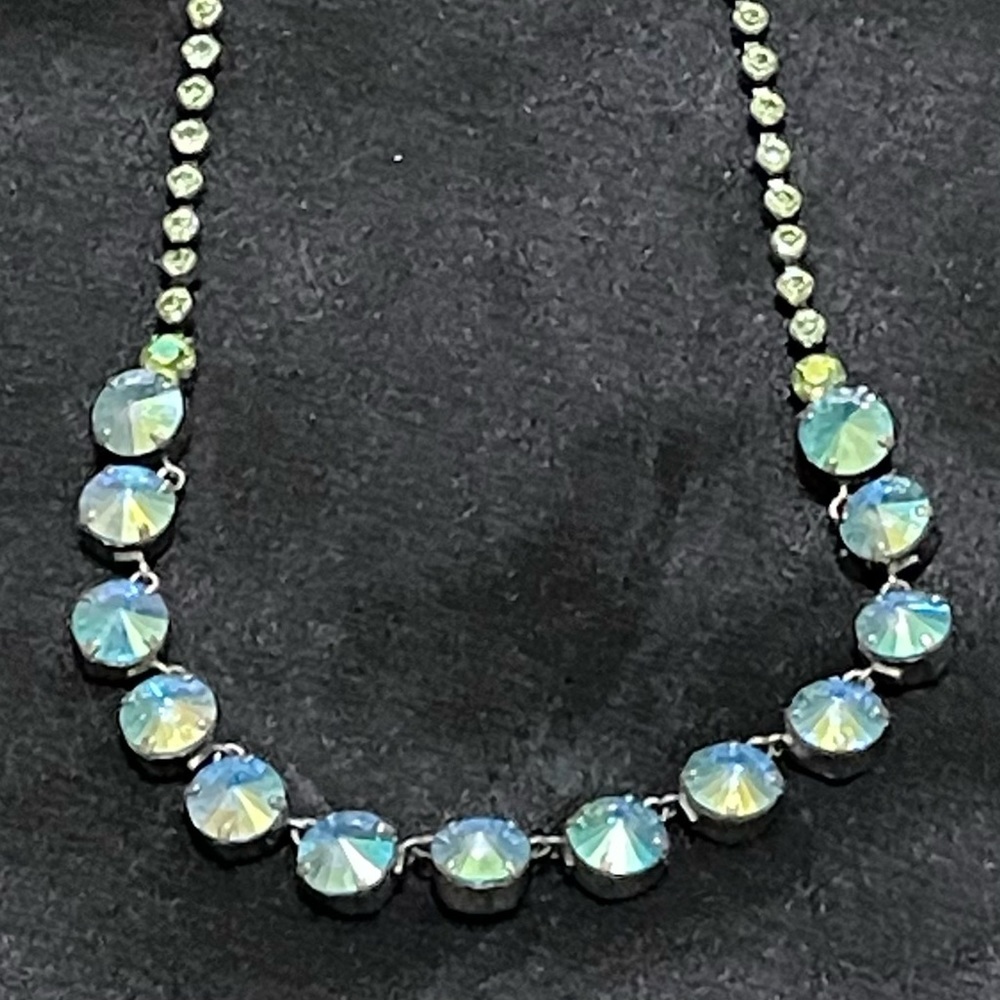 Sorrelli sea glass crystal necklace - Picture 1 of 1